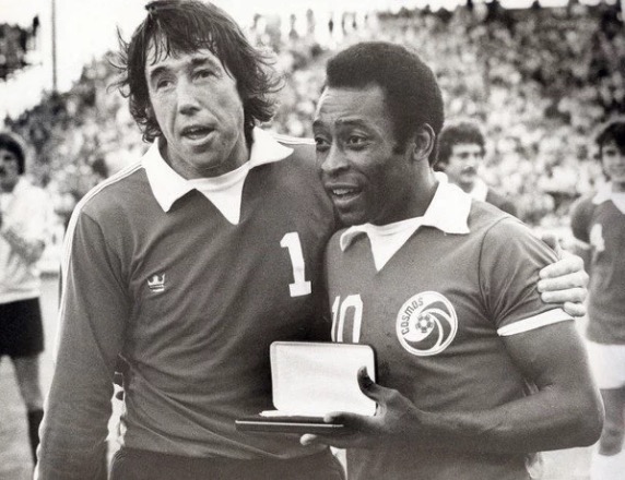 Morre Gordon Banks, autor da 'Maior Defesa da História do Futebol'