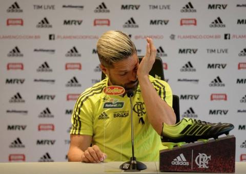 Diego chora ao lembrar jovens mortos: 'Temos de seguir, seremos inspiração'