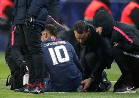 Sem Mourinho e Neymar, United e PSG se reinventam para mata-mata da Liga dos Campeões