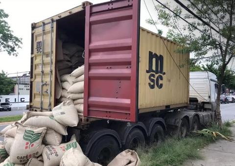 Cocaína é achada em sacos de café que seriam enviados à França