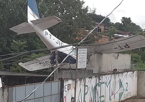 Avião cai e deixa um homem morto e dois feridos em Belém