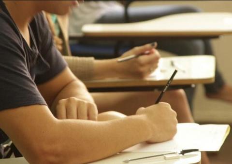 Prefeitura abre inscrições de processo seletivo com 551 vagas e salários de até R$ 3,7 mil 