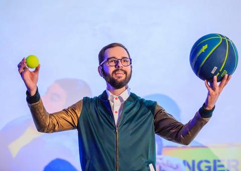 Apresentador do Ciência em Show realiza palestra em Manaus