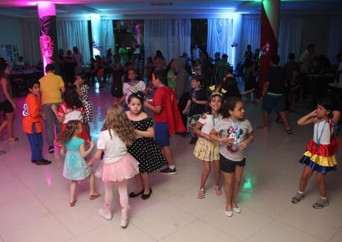 Sesc AM realiza concurso de fantasias e baile infantil