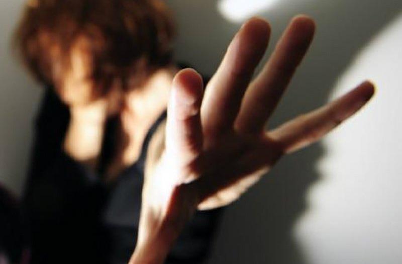 Dupla é capturada e espancada após estuprar jovem em Manaus