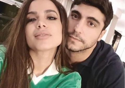 Ex-marido de Anitta revela que cantora chora com críticas