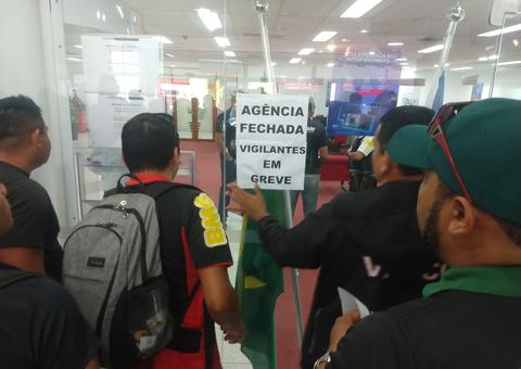 Vigilantes decretam greve e agências bancárias começam a fechar em Manaus