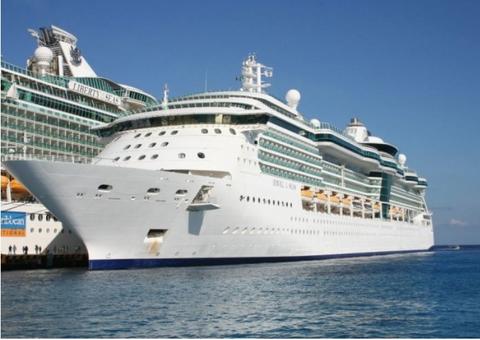 Companhia de cruzeiros contrata pessoa para viajar e publicar fotos nas redes sociais