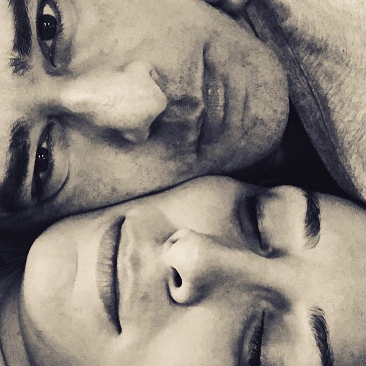 William Bonner posta foto rara com esposa e se declara: 'namorados'