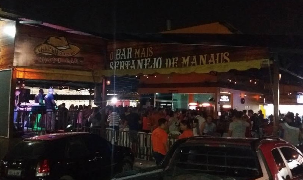 Chapéu Goiano tem festa com sertanejo e open bar