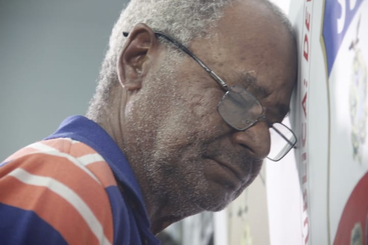 Idoso é preso suspeito de matar mulher com facada no pescoço em Manaus