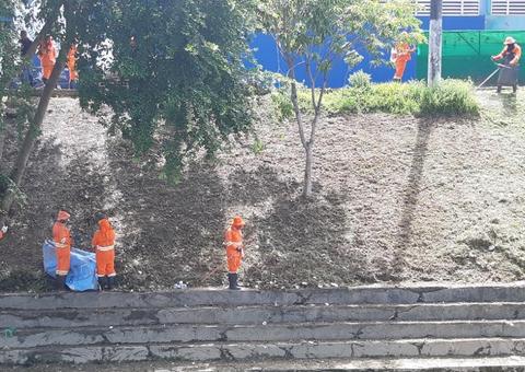 Locais que vão receber bandas, blocos e escolas de samba têm mutirão de limpeza em Manaus