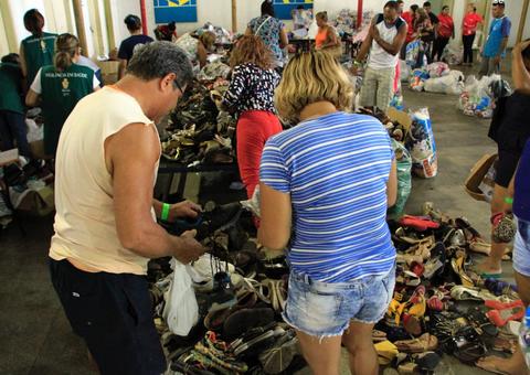 Mais de 400 pessoas do Educandos recebem donativos da campanha Manaus Solidária