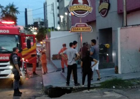 Ar-condicionado pega fogo em picanharia de Manaus e Bombeiros são acionados