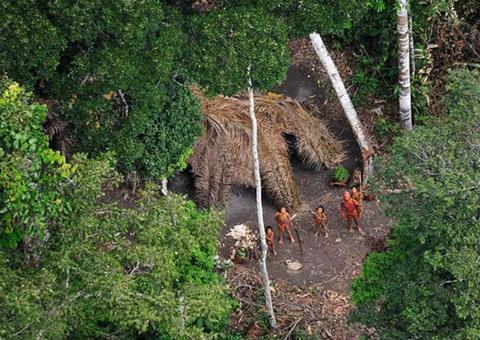 Helicóptero vai agilizar atendimento médico a índios no Amazonas