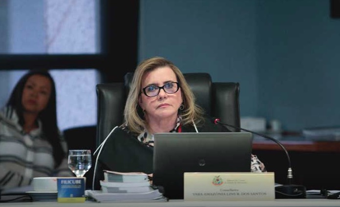 TCE faz alerta para que Wilson demita 20% de servidores em cargos comissionados 