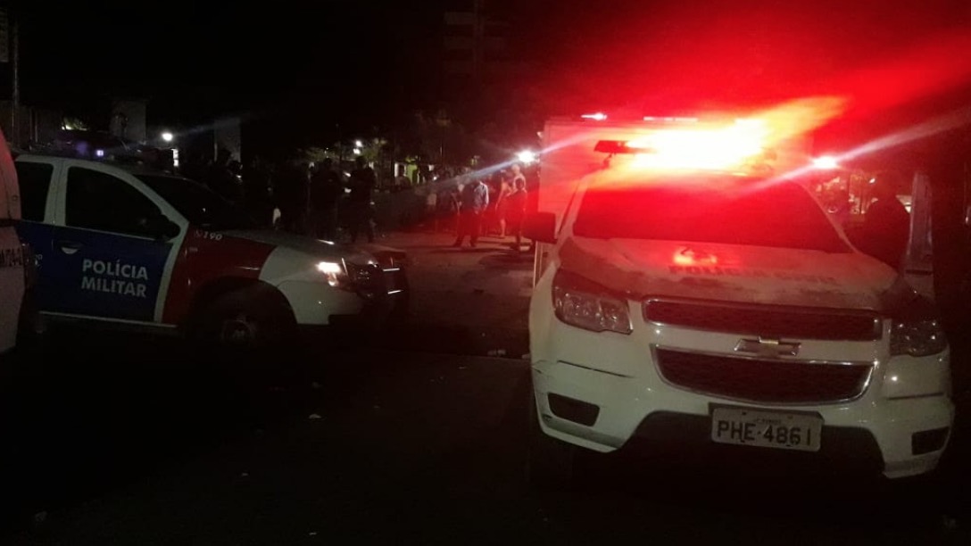 Homem é morto a tiros logo após briga com mulher em Manaus