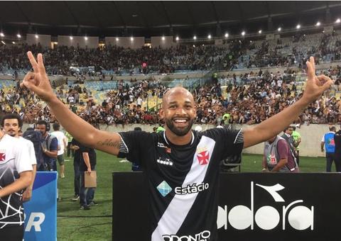 Vasco bate o Fluminense em clássico tumultuado e conquista a Taça Guanabara