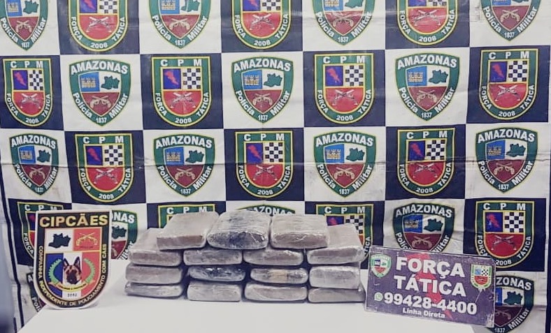 Polícia apreende 15 kg de drogas escondidas em lancha no porto de Manaus