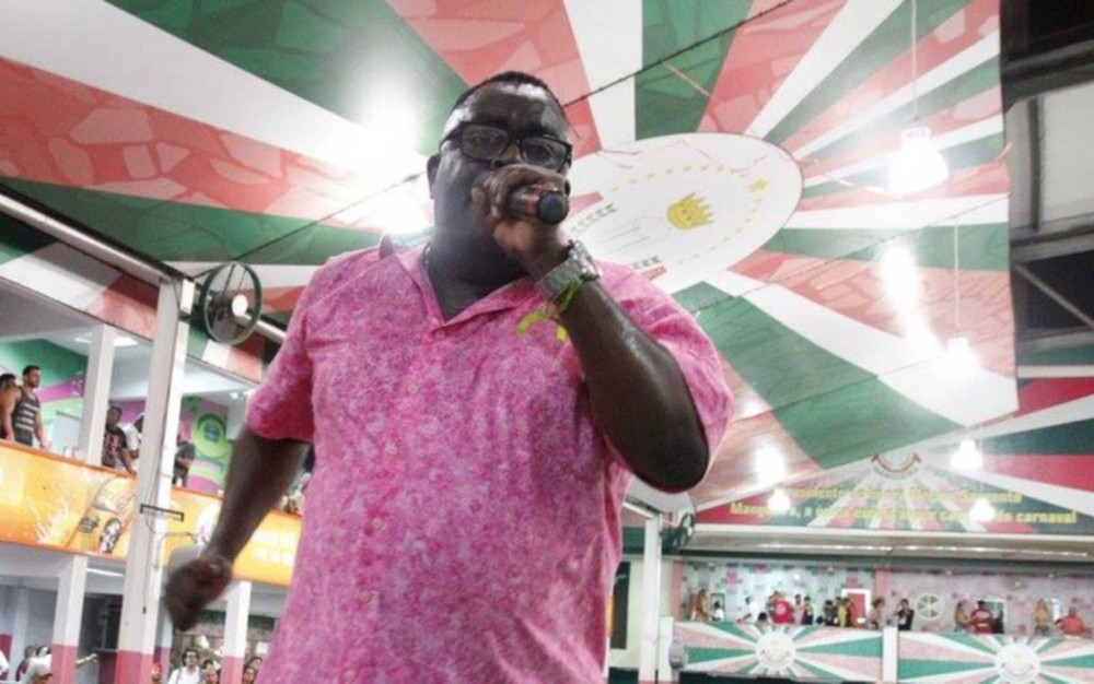 Intérprete da Mangueira é preso, e escola descarta substituição