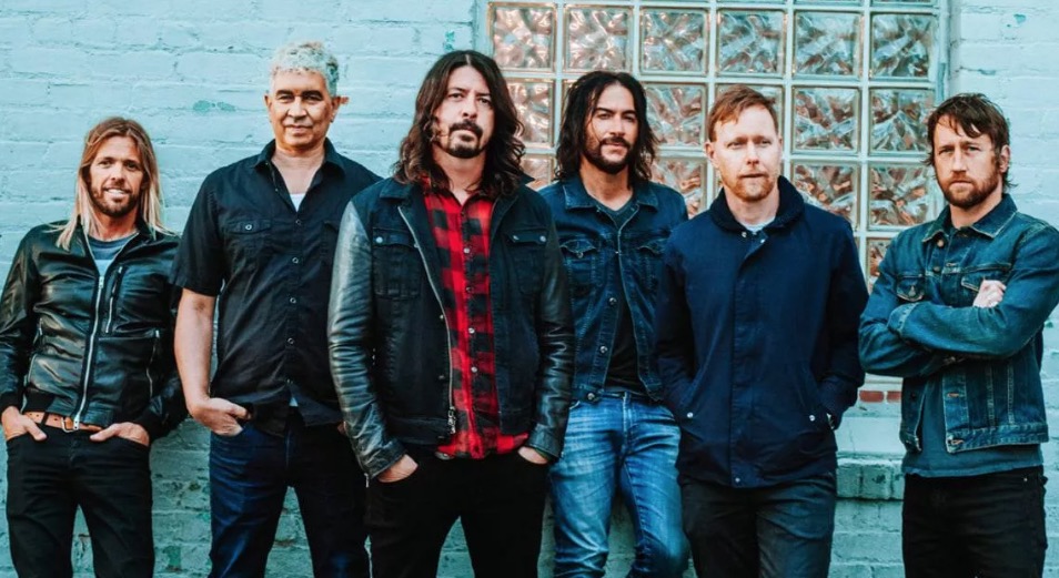 Banda Bates comanda especial Foo Fighters neste sábado