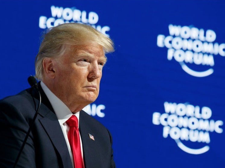 Trump pede às Forças Armadas da Venezuela que deixem de apoiar Maduro