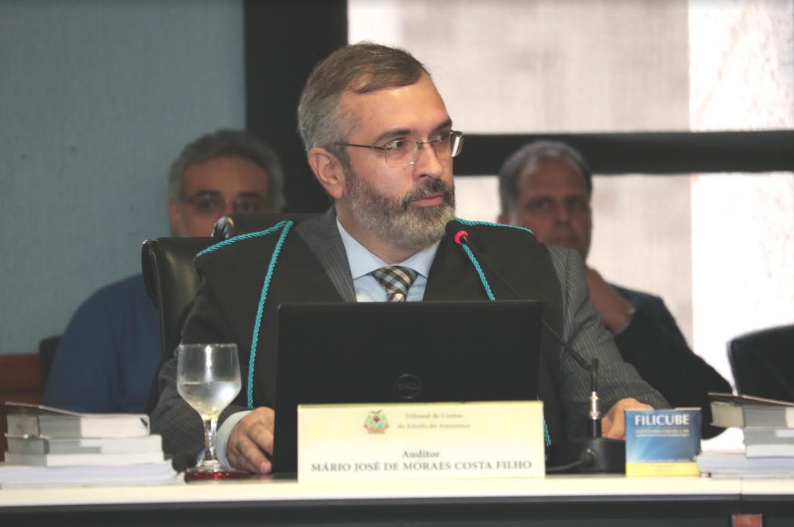 Auditor do TCE suspende concurso público no Amazonas