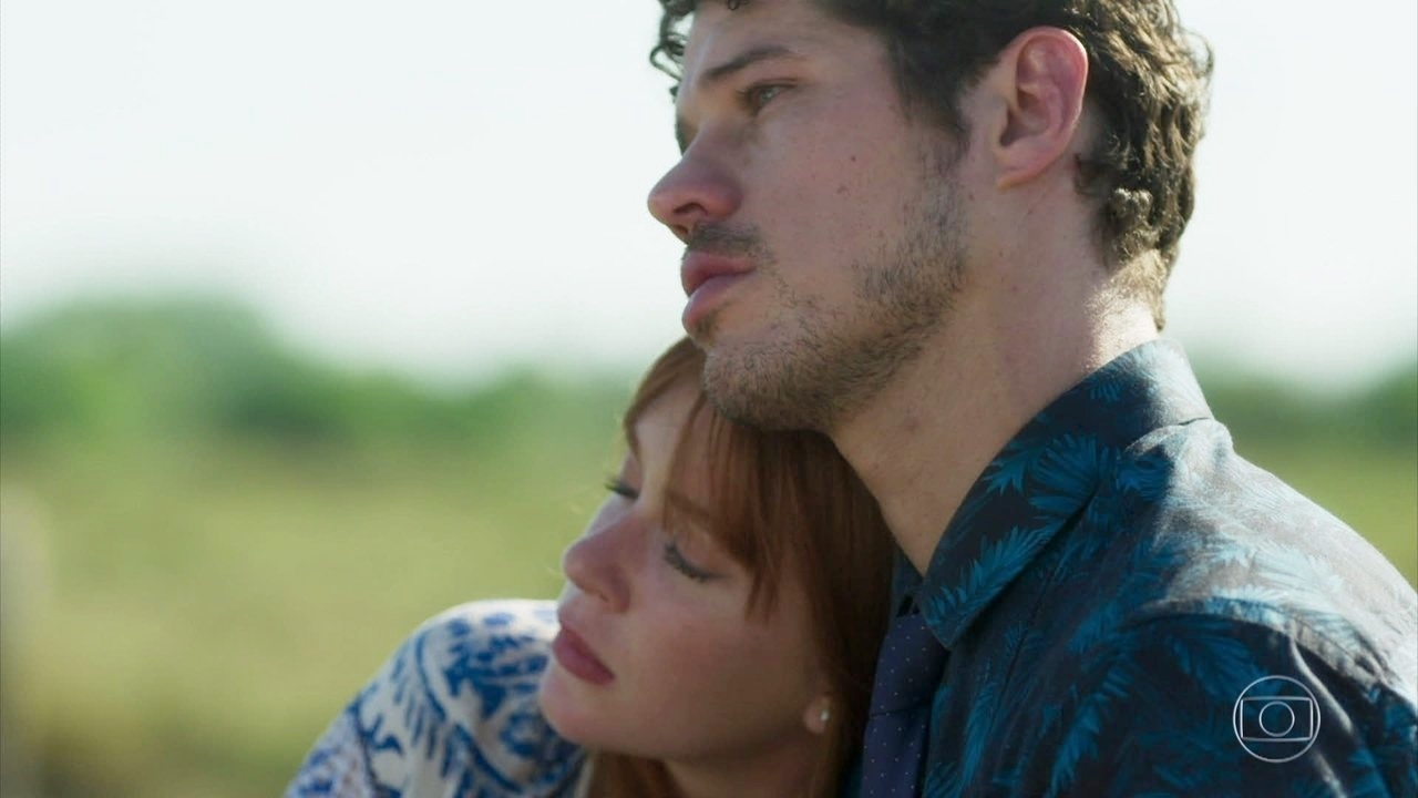 Marina Ruy Barbosa diz que vai se afastar de José Loreto após boato de traição