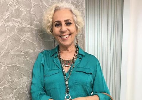 Norma Araújo palestra sobre imagem pessoal e postura profissional 