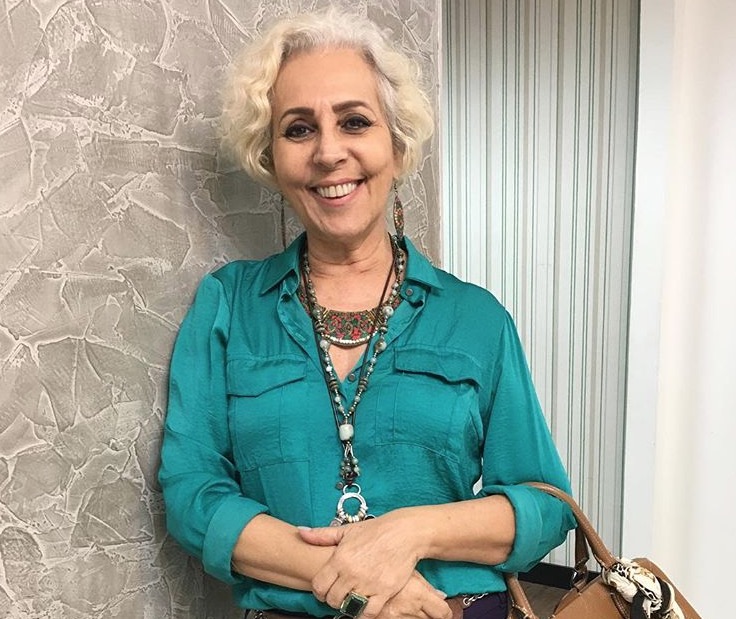 Norma Araújo palestra sobre imagem pessoal e postura profissional 