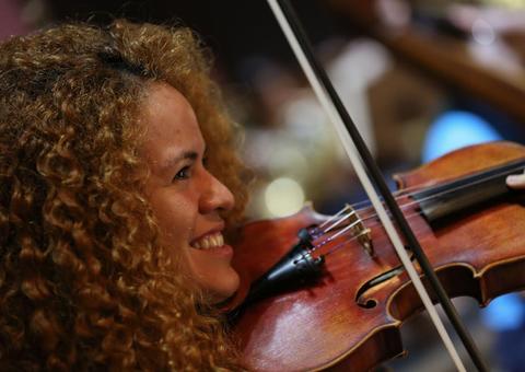 'Série de Concertos’ celebra sinfonias de Claudio Santoro no Teatro Amazonas