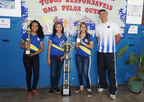 Time de futebol feminino de escola pública é convidado para Campeonato Brasileiro
