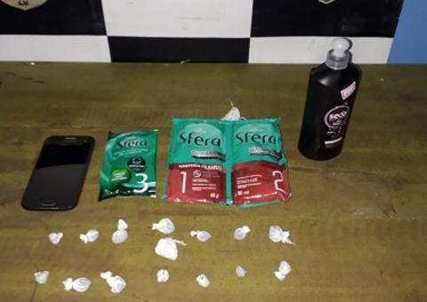 Adolescentes são detidos ao tentarem entregar 'encomenda' para detentos no Amazonas