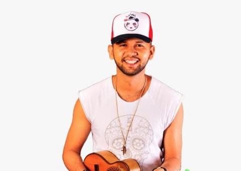 Banda 'Meia Noite Acaba' reúne mistura de ritmos com entrada gratuita neste sábado