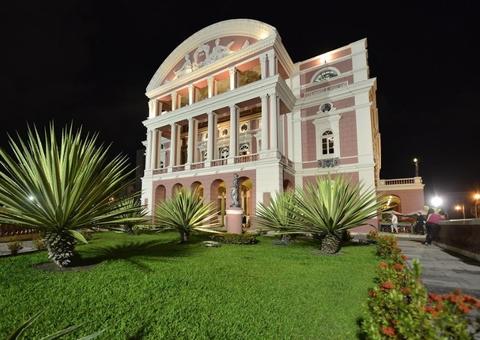Teatro Amazonas recebe recital de cravo Melancolia neste domingo