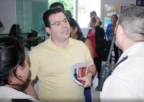 Deputado é barrado ao tentar fiscalizar medicamentos no 28 de Agosto: ‘desrespeito’ 