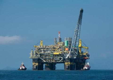 Petrobrás informa vazamento em plataforma na Bacia de Campos