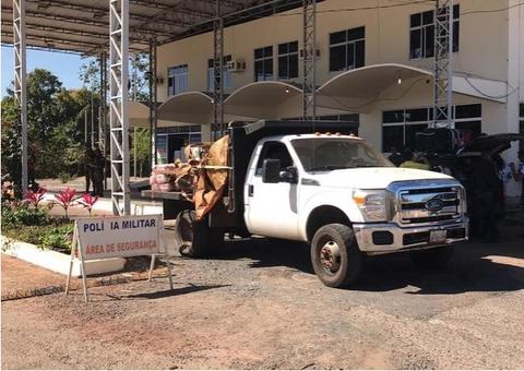 Carros com ajuda humanitária retornam a Pacaraima, diz governo