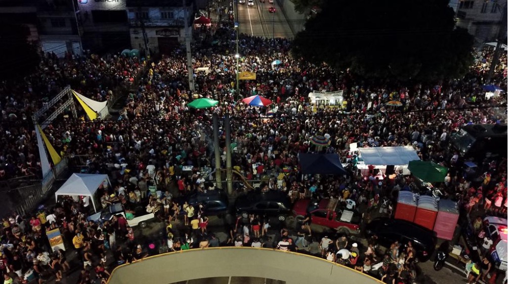 Banda do Boulevard arrasta multidão em Manaus