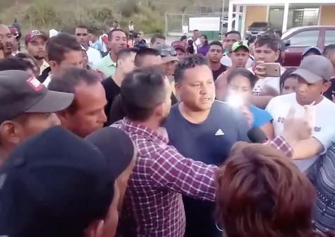 Prefeito foge da Venezuela pela mata e denuncia 25 mortes