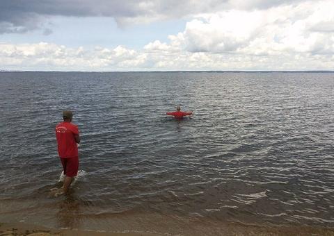Em Manaus, jovem desaparece em rio enquanto nadava com amigo