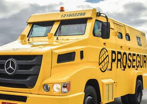 TRT11 mantém justa causa de vigilante que bloqueou portão da empresa com carro forte 