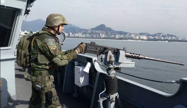 Marinha abre concurso com 960 vagas para formação de fuzileiros navais 