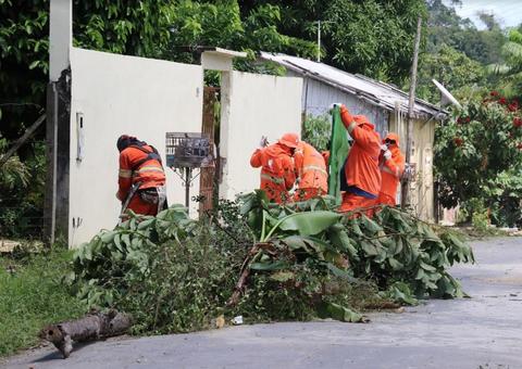 Mutirão da Prefeitura percorre Comunidade em Manaus