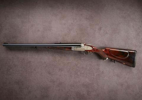 Homem perde licença de arma após levar tiro do próprio cão