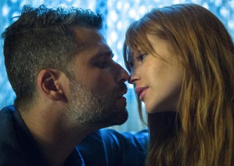  Cena de sexo entre Marina Ruy Barbosa e Bruno Gagliasso é adiada 