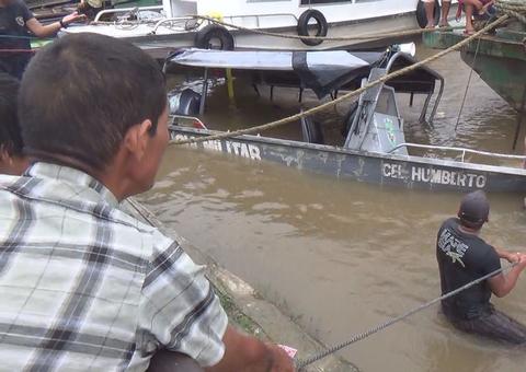 No Amazonas, lancha da Polícia Militar afunda em porto