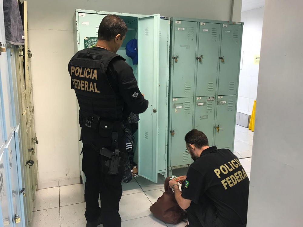 PF prende 3 funcionários dos Correios por desvios de encomendas