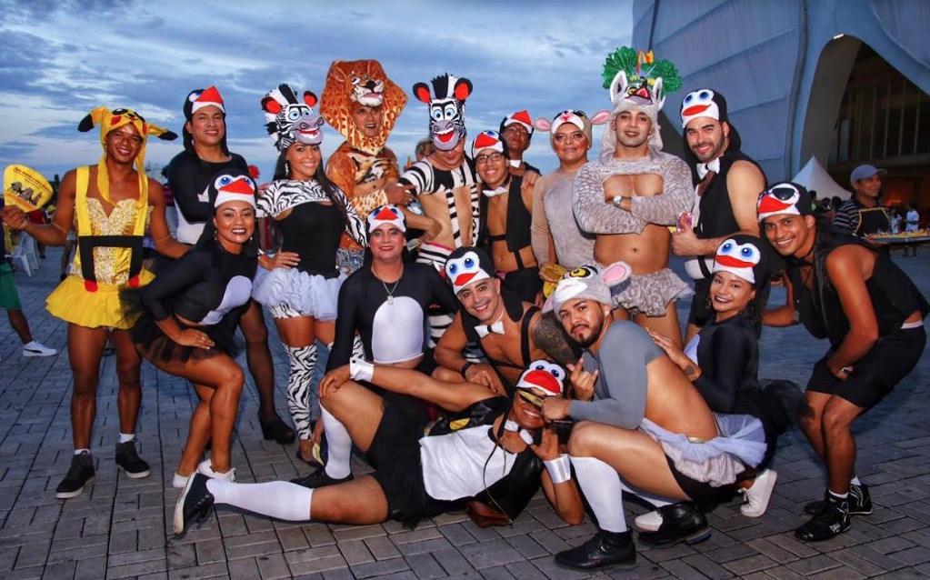 Bloco das Piranhas agita domingo gordo de Carnaval no Podium da Arena 