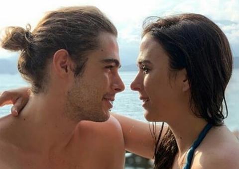 Tatá Werneck confirma gravidez com deslocamento na placenta